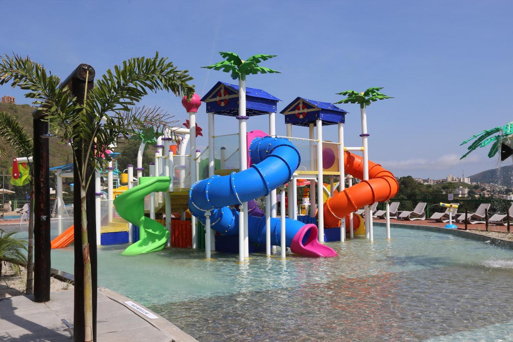 Hotel Golden Park All Inclusive Pocos De Caldas By Nacional Inn Eksteriør bilde Aquabeat Waterpark