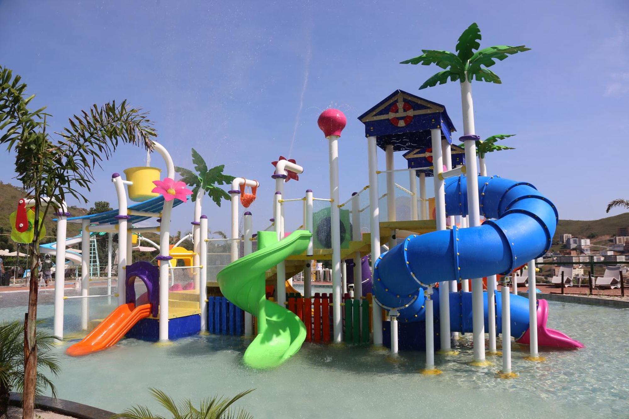 Hotel Golden Park All Inclusive Pocos De Caldas By Nacional Inn Eksteriør bilde Splash Jungle Water Park