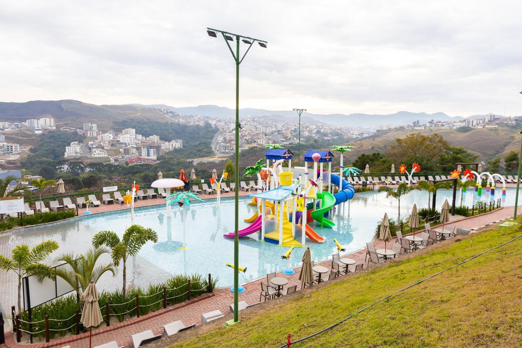 Hotel Golden Park All Inclusive Pocos De Caldas By Nacional Inn Eksteriør bilde Water park in the resort