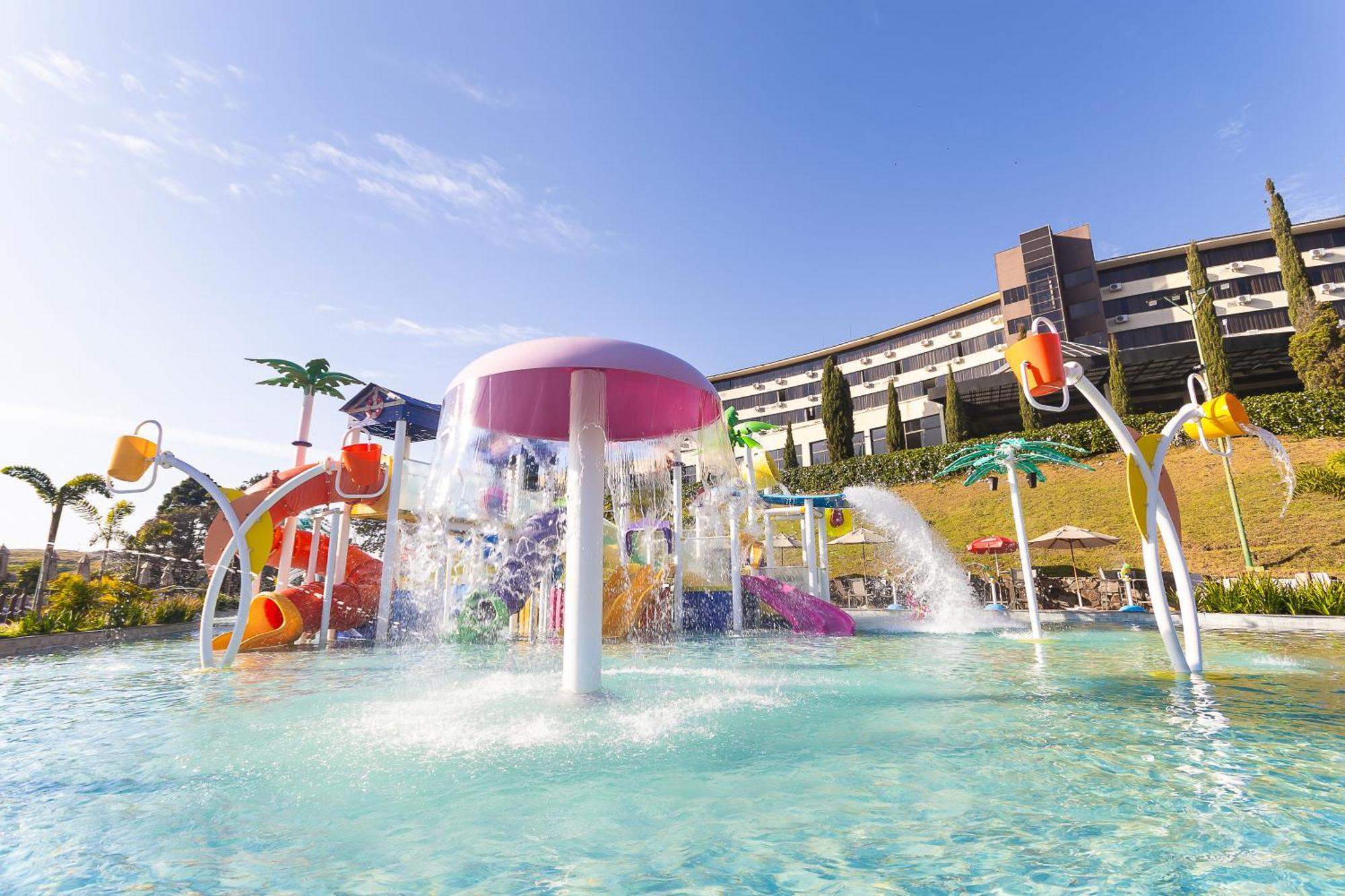 Hotel Golden Park All Inclusive Pocos De Caldas By Nacional Inn Eksteriør bilde The water park at the hotel