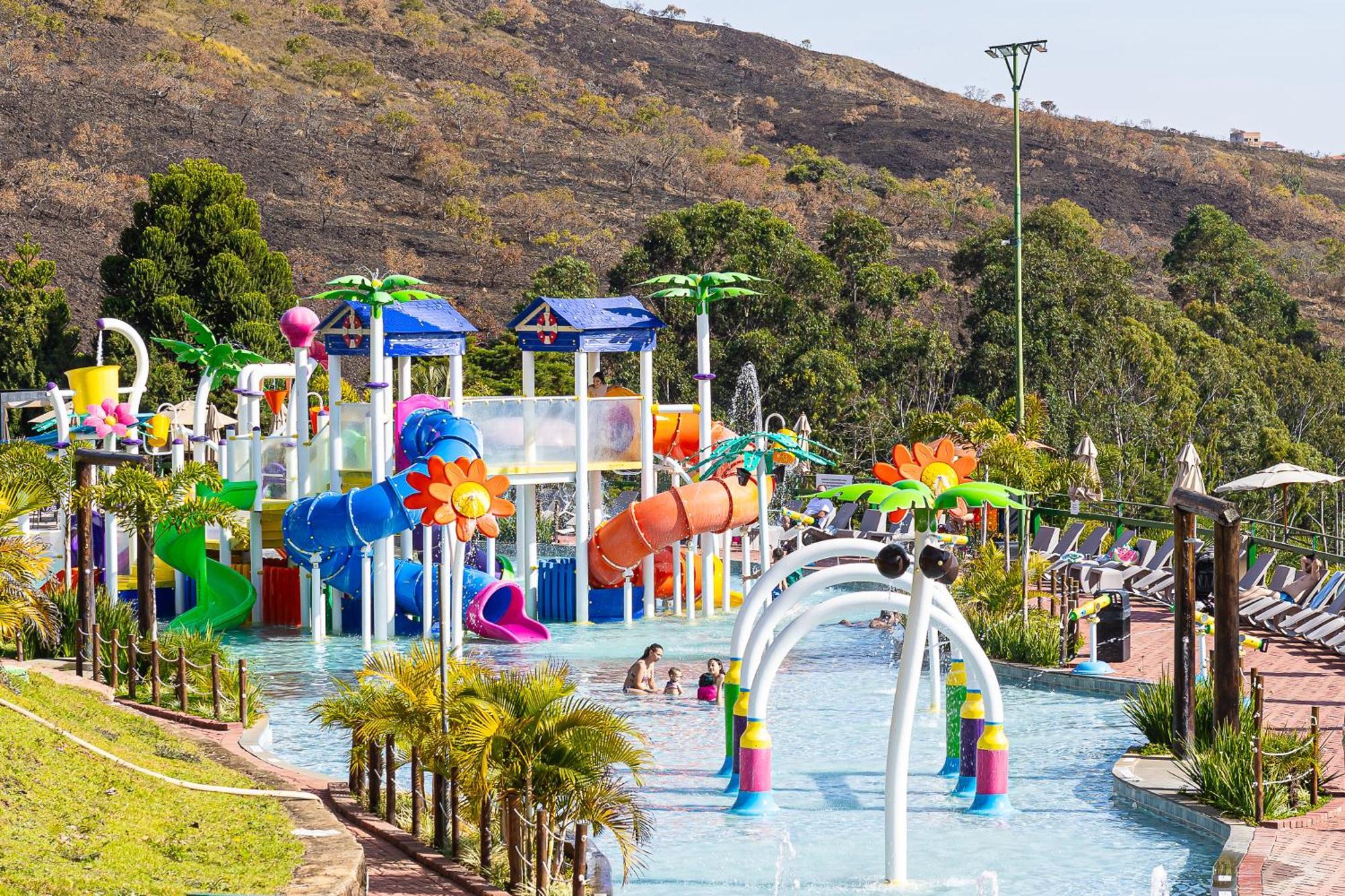 Hotel Golden Park All Inclusive Pocos De Caldas By Nacional Inn Eksteriør bilde Splash Island